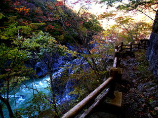16 紫龍峡 道2 s.jpg