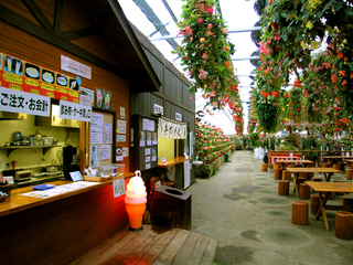 2.A棟飲食コーナーs.jpg
